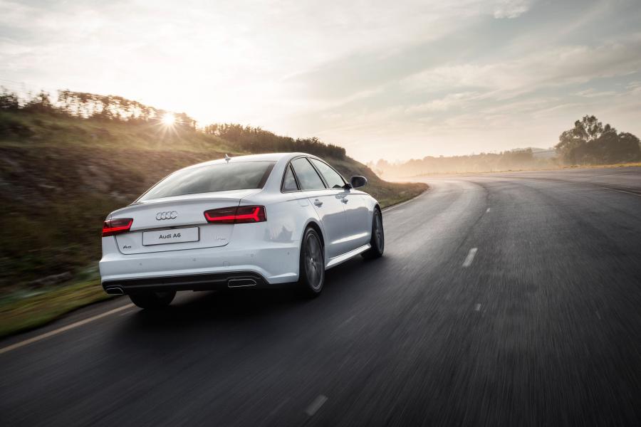  Audi A6 TFSI S-Line Sedan (4G, C7) 2015 года  (ZA) (фото 2 из 12)